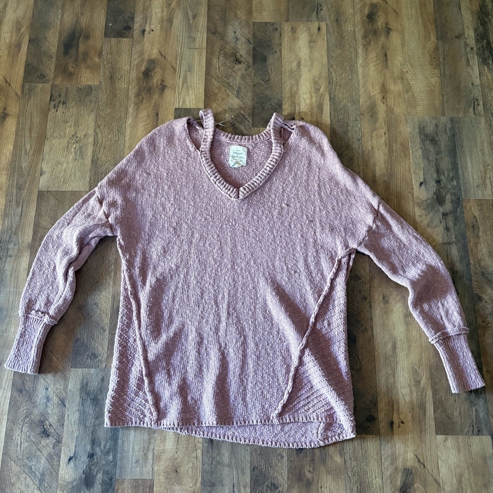 Elegant Mauve V-Neck Women's Sweater
